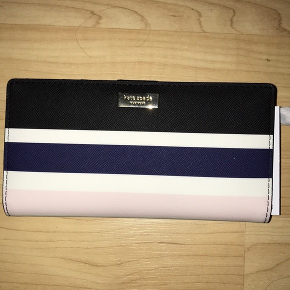 ❌ SOLD❌Kate Spade Wallet❌ - Picture 1 of 3